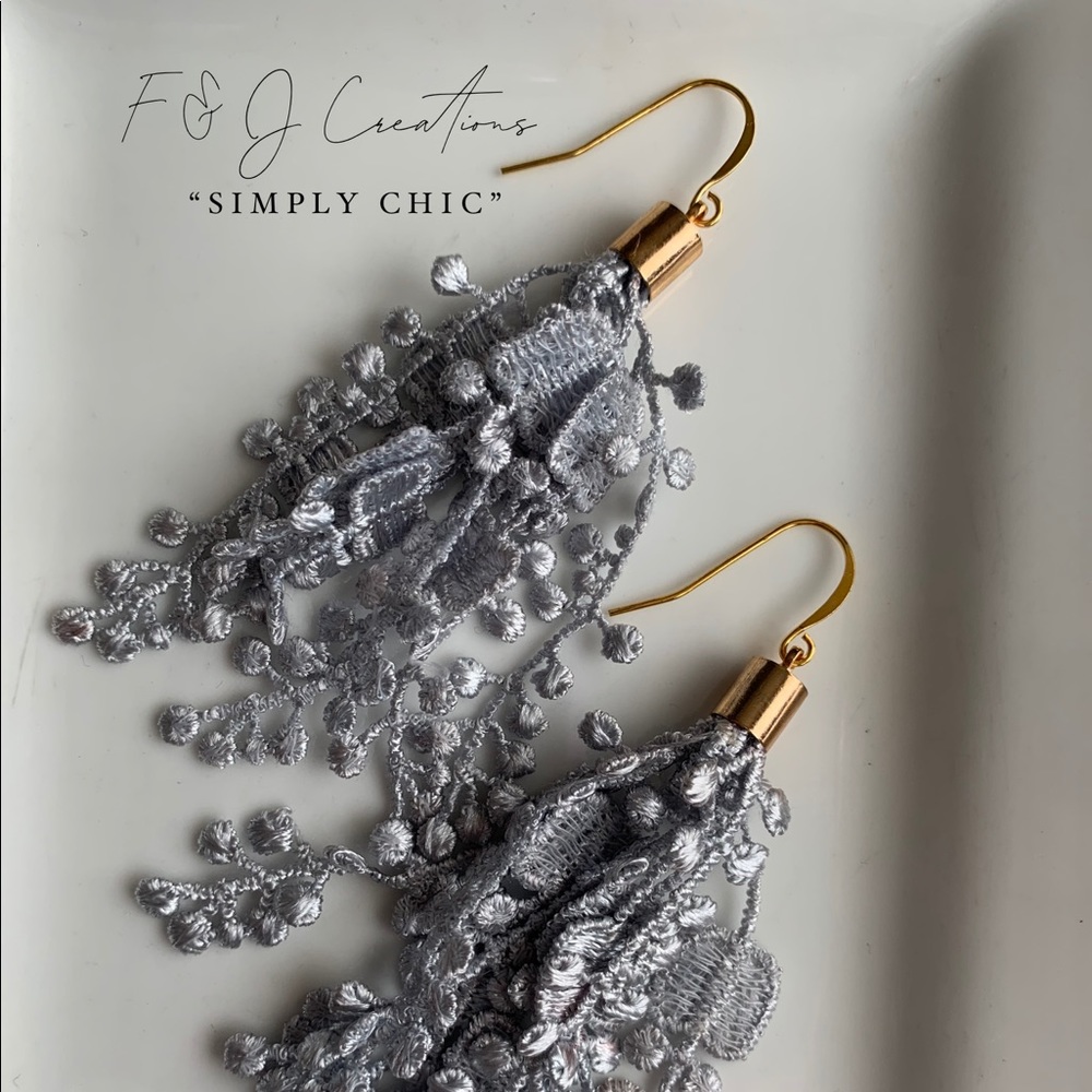 ✨Almost Gone✨ Tassel Earrings